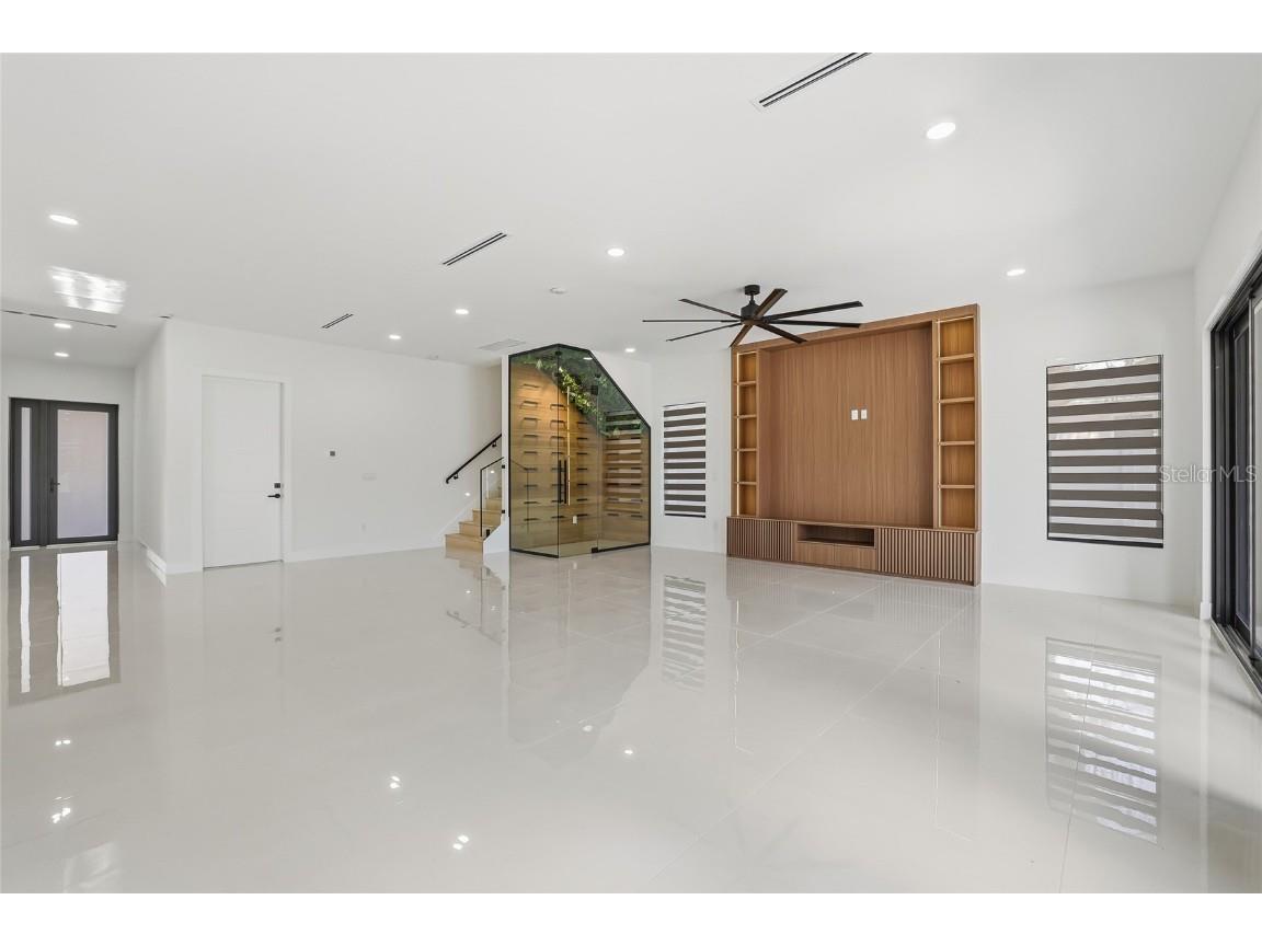 6907 N Boulevard Tampa FL 33604 TB8456399 image24