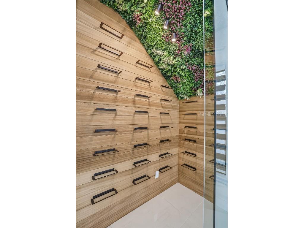 6907 N Boulevard Tampa FL 33604 TB8456399 image32