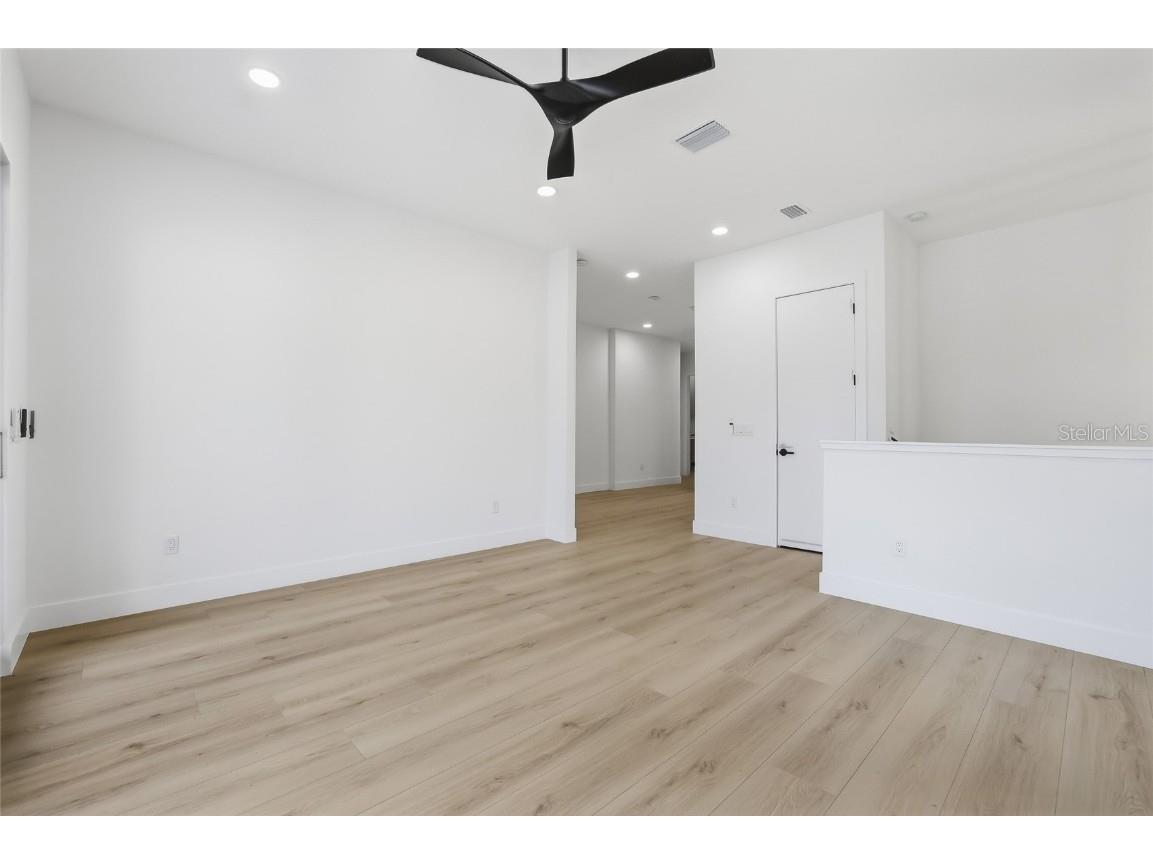 6907 N Boulevard Tampa FL 33604 TB8456399 image40