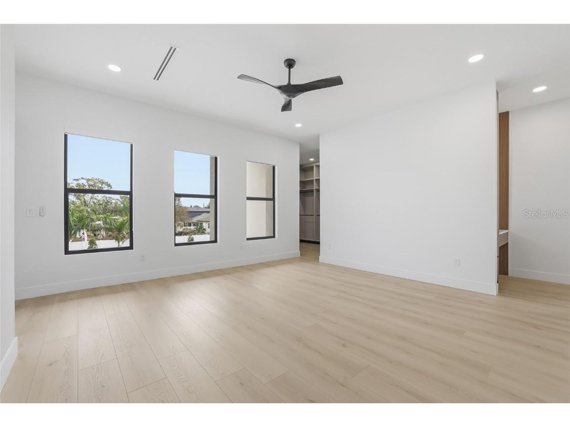 6907 N Boulevard Tampa FL 33604 TB8456399 image52