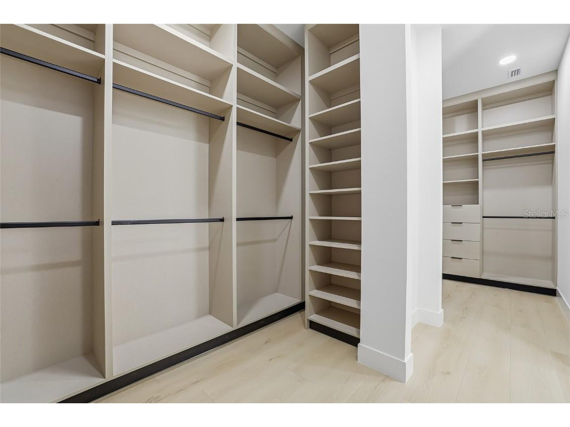 6907 N Boulevard Tampa FL 33604 TB8456399 image57