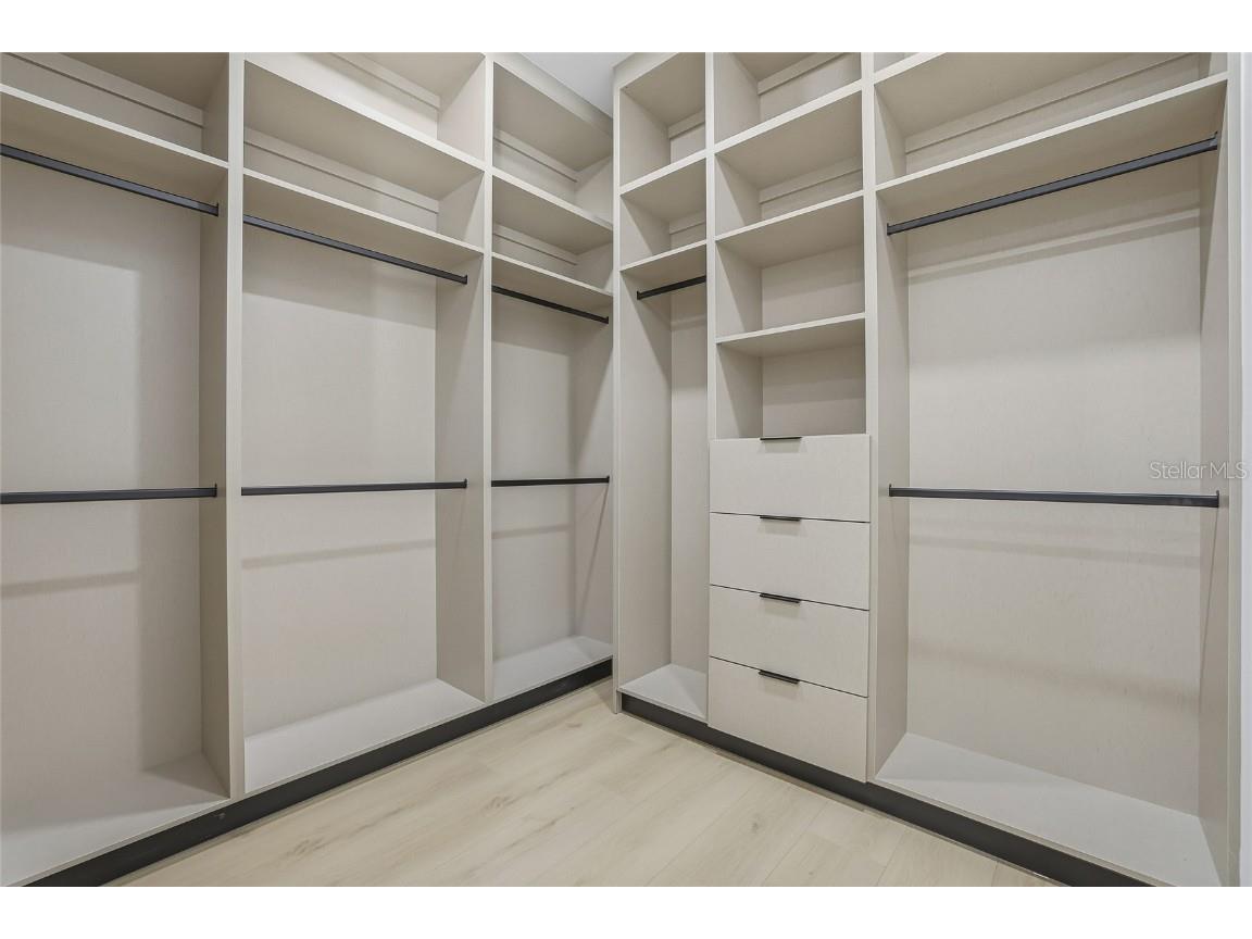 6907 N Boulevard Tampa FL 33604 TB8456399 image58