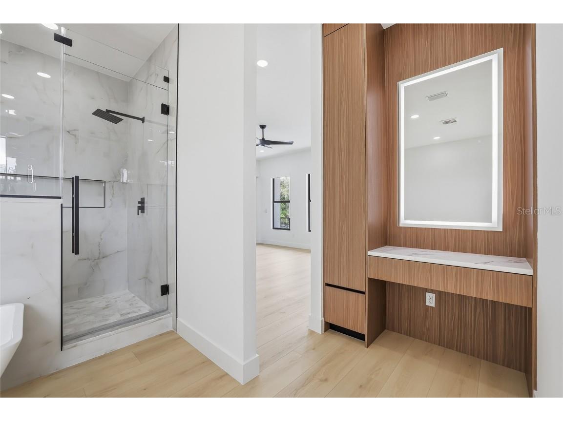 6907 N Boulevard Tampa FL 33604 TB8456399 image60