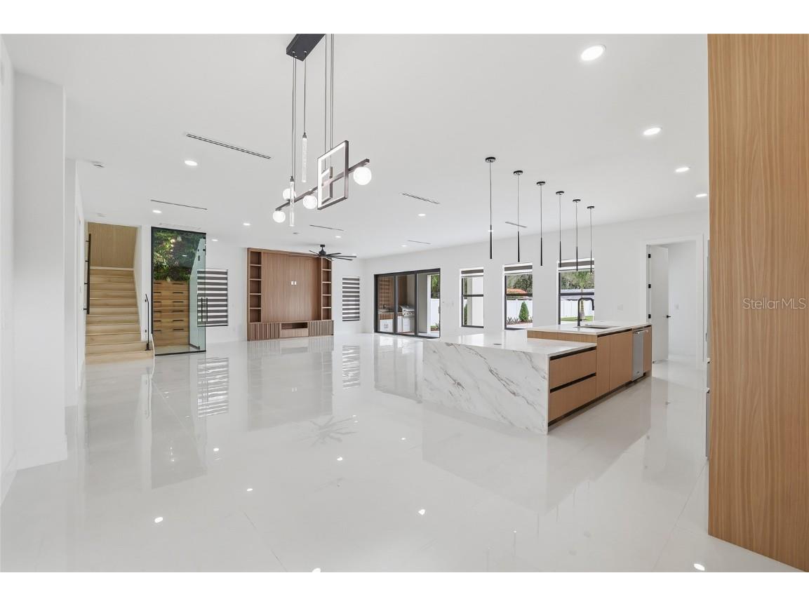 6907 N Boulevard Tampa FL 33604 TB8456399 image9