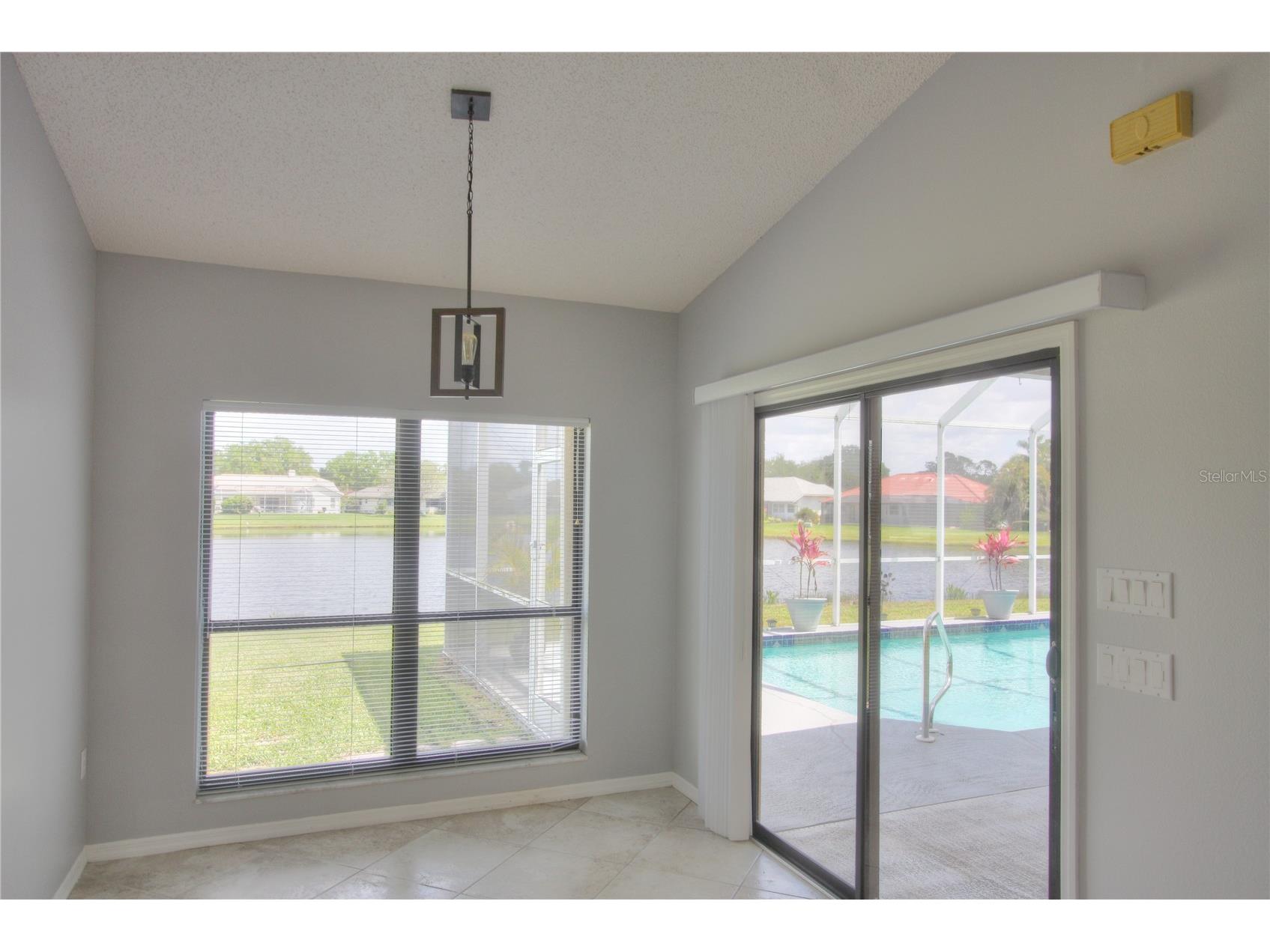 6907 Ranch Road Sarasota FL 34243 A4686767 image8