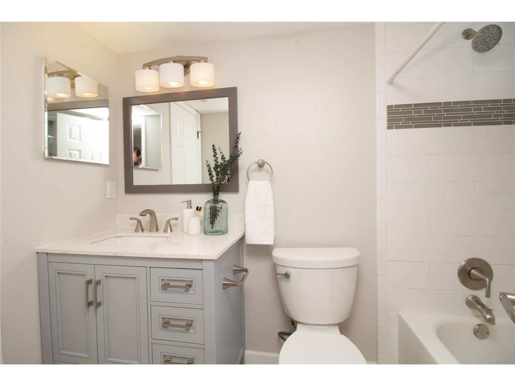 6907 Stones Throw Circle N #2101 Saint Petersburg FL 33710 TB8489432 image10