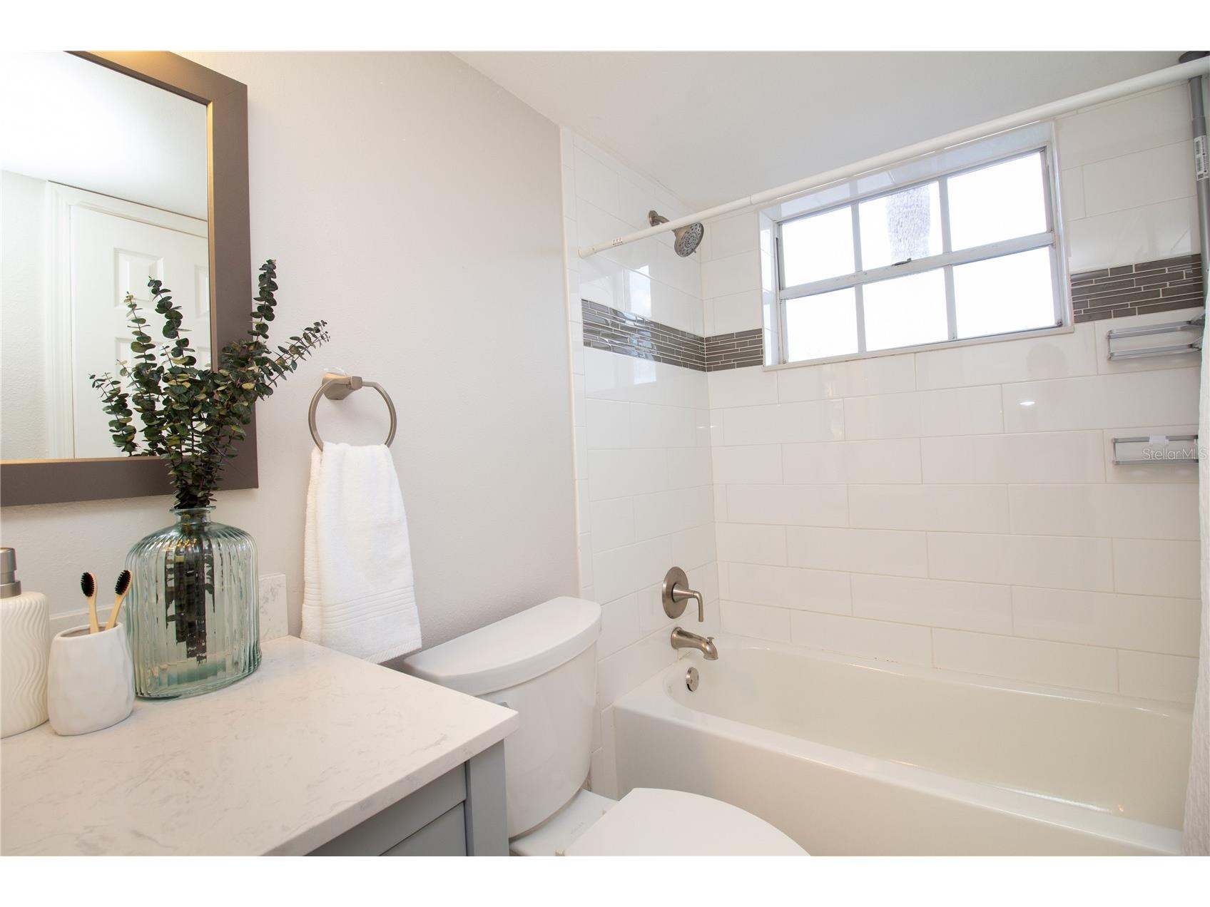6907 Stones Throw Circle N #2101 Saint Petersburg FL 33710 TB8489432 image9