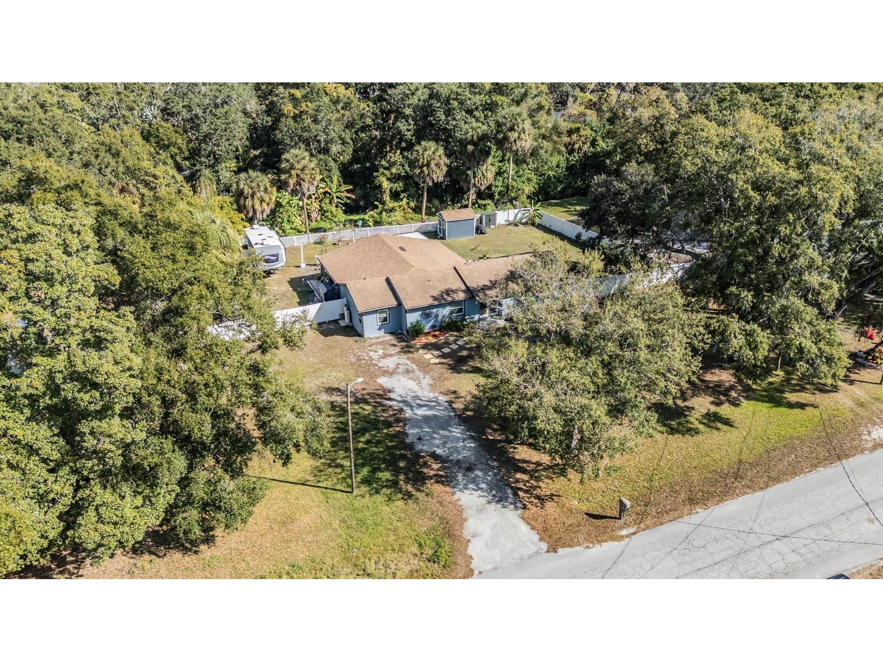 6907 W Creek Drive Tampa FL 33615 TB8457045 image2