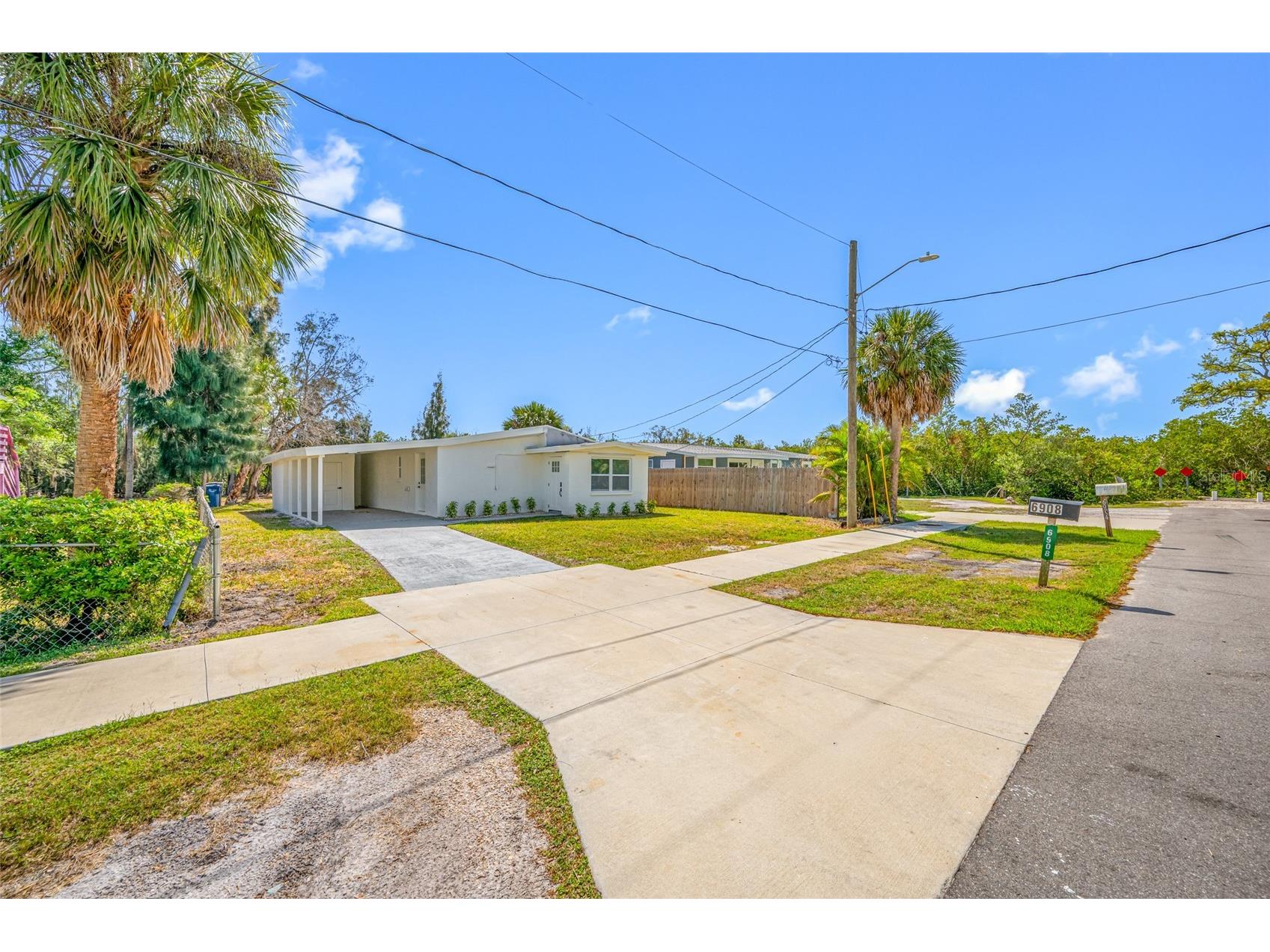 6908 11th Avenue E Palmetto FL 34221 A4693269 image7