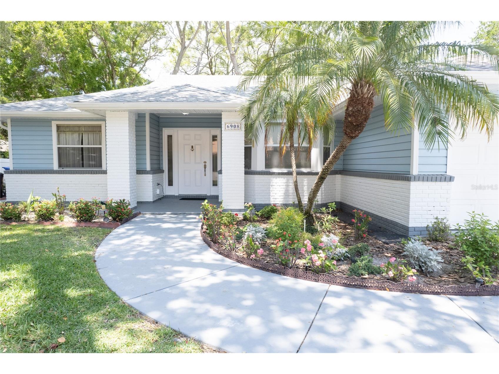 6908 Arbor Oaks Circle Bradenton FL 34209 TB8518794 image2
