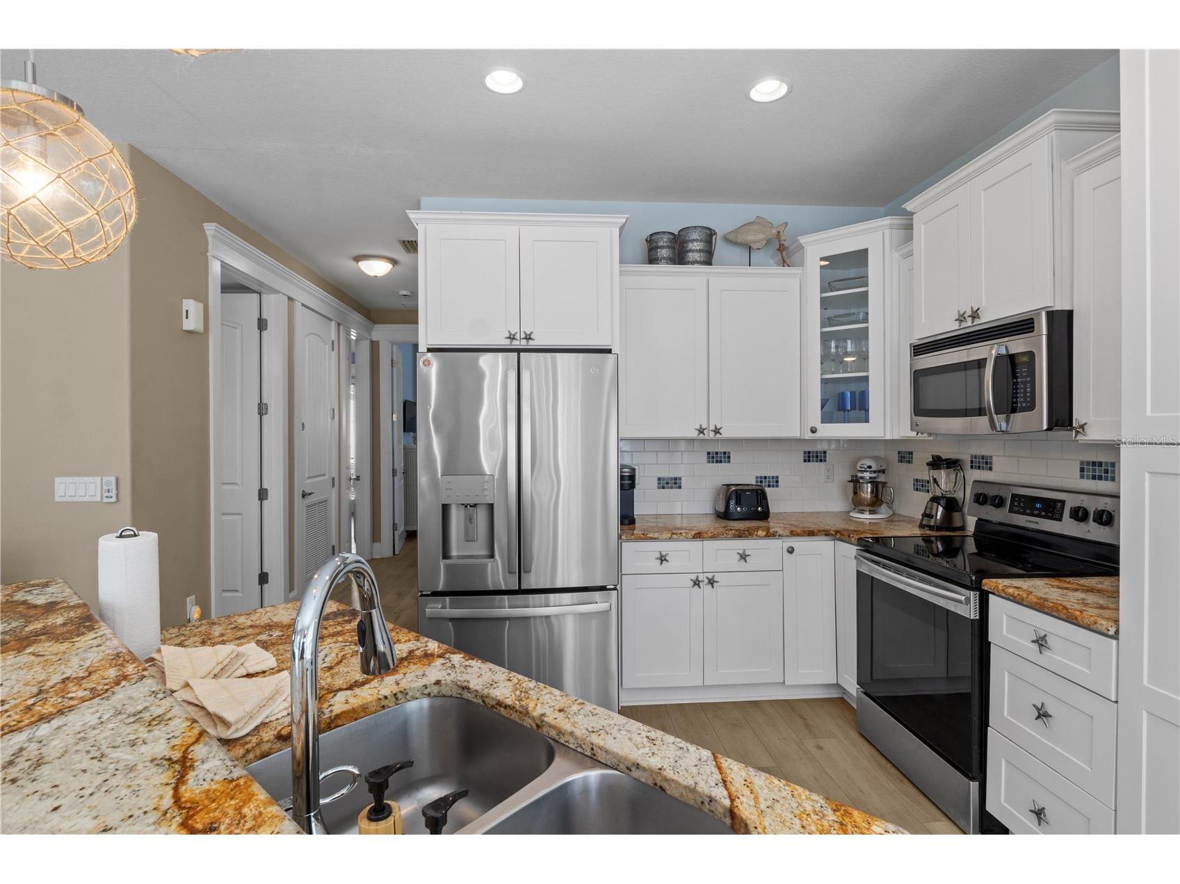 6908 Holmes Boulevard Holmes Beach FL 34217 A4679284 image14