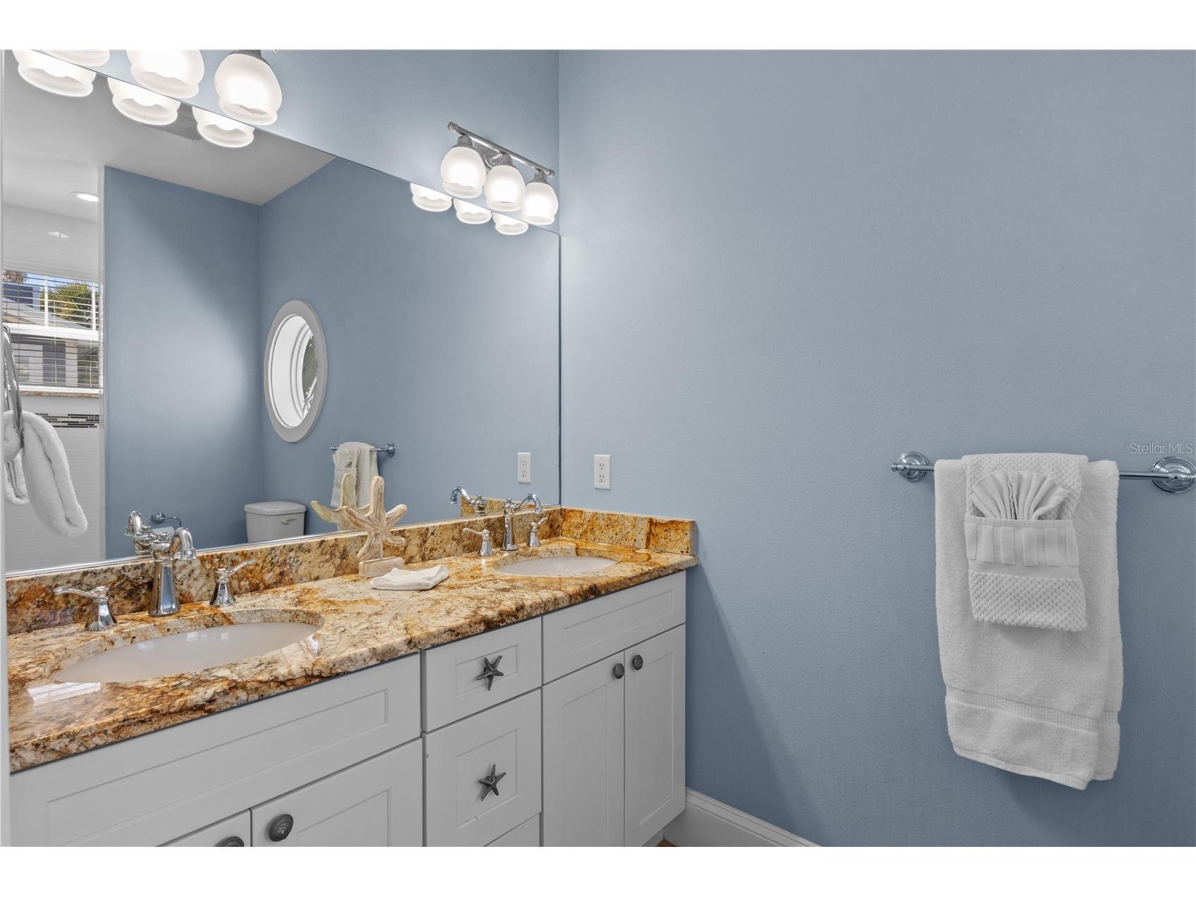 6908 Holmes Boulevard Holmes Beach FL 34217 A4679284 image23