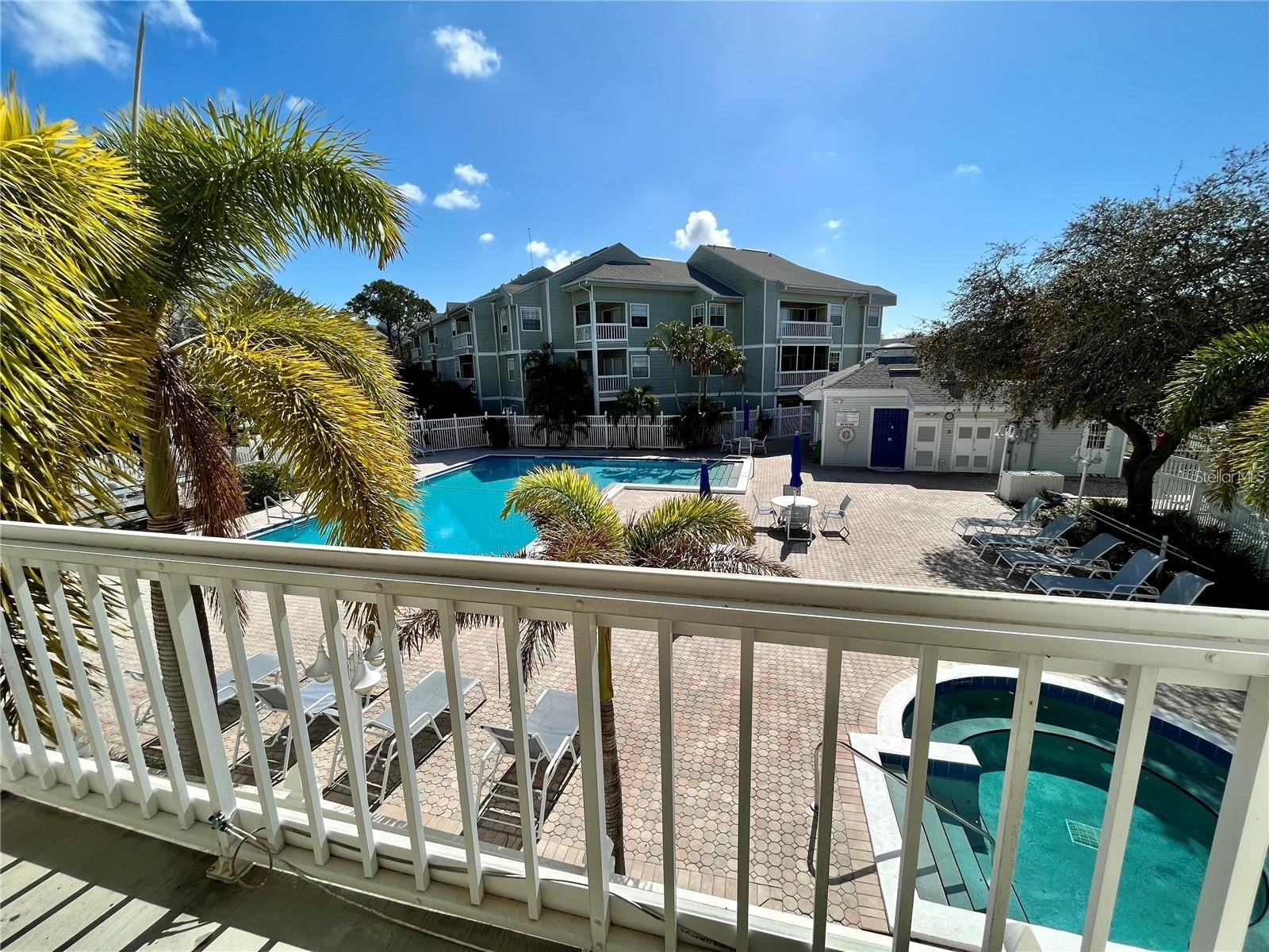 6908 Stones Throw Circle N #10208 Saint Petersburg FL 33710 TB8512809 image3