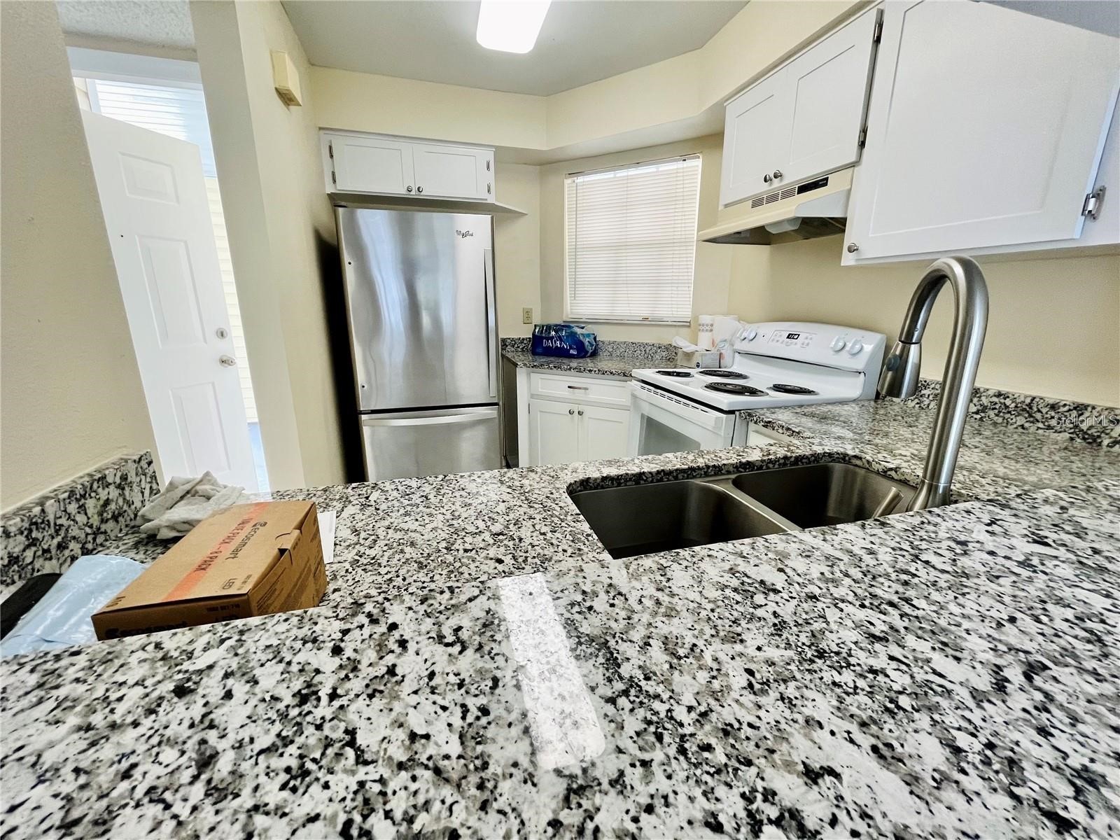 6908 Stones Throw Circle N #10208 Saint Petersburg FL 33710 TB8512809 image4