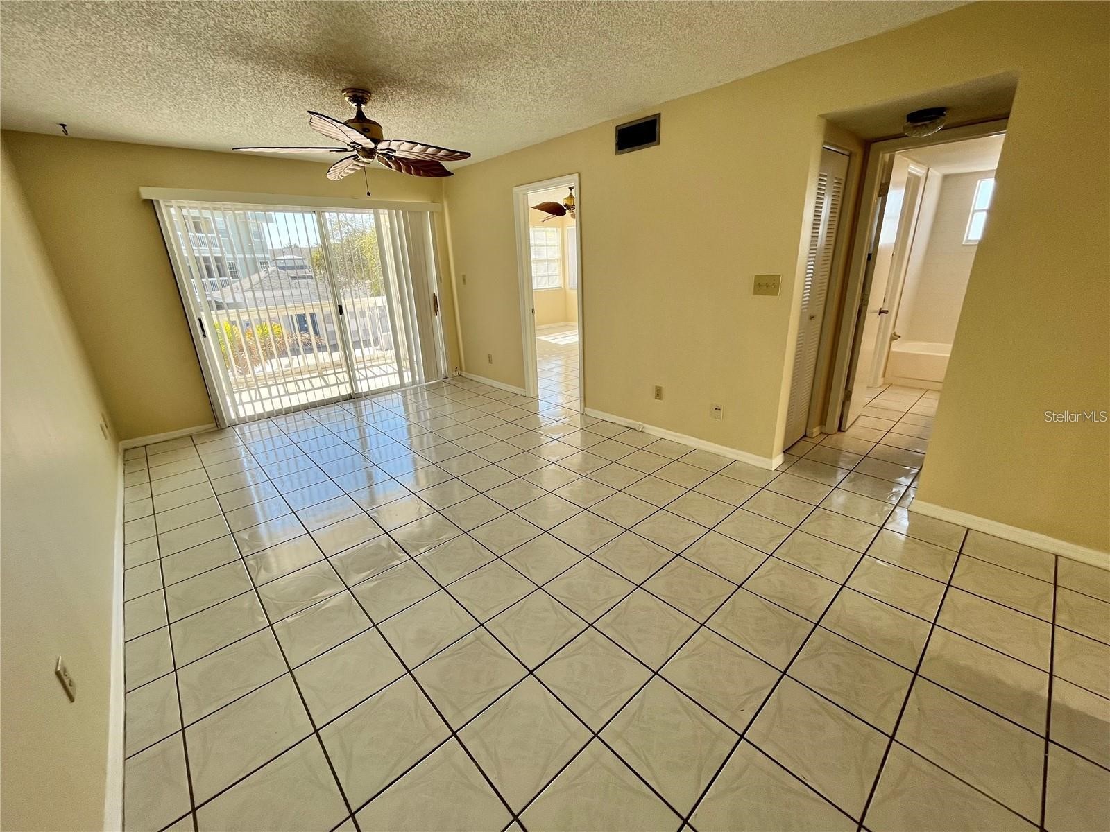 6908 Stones Throw Circle N #10208 Saint Petersburg FL 33710 TB8512809 image8