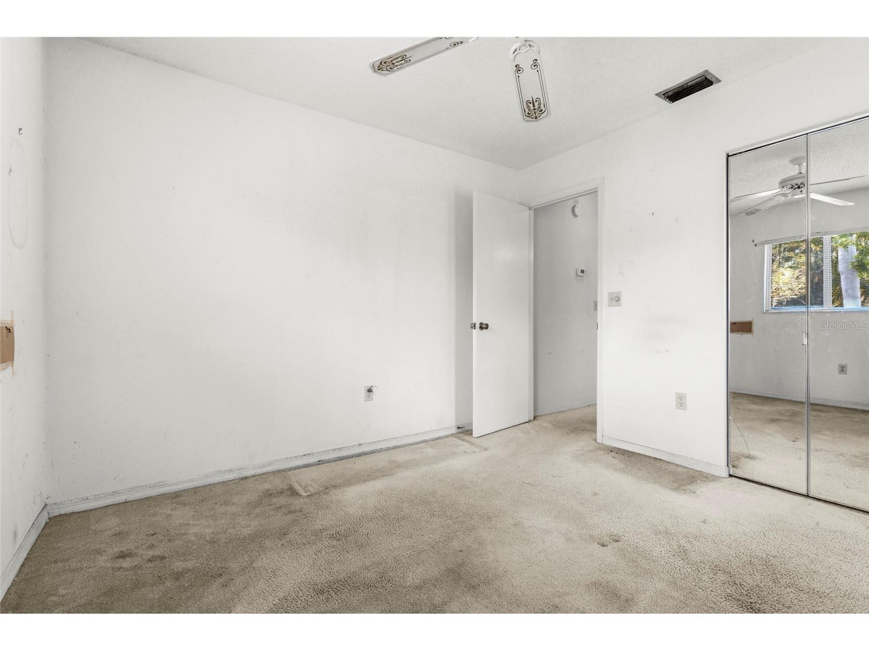 6909 9th Court E Sarasota FL 34243 A4693857 image36