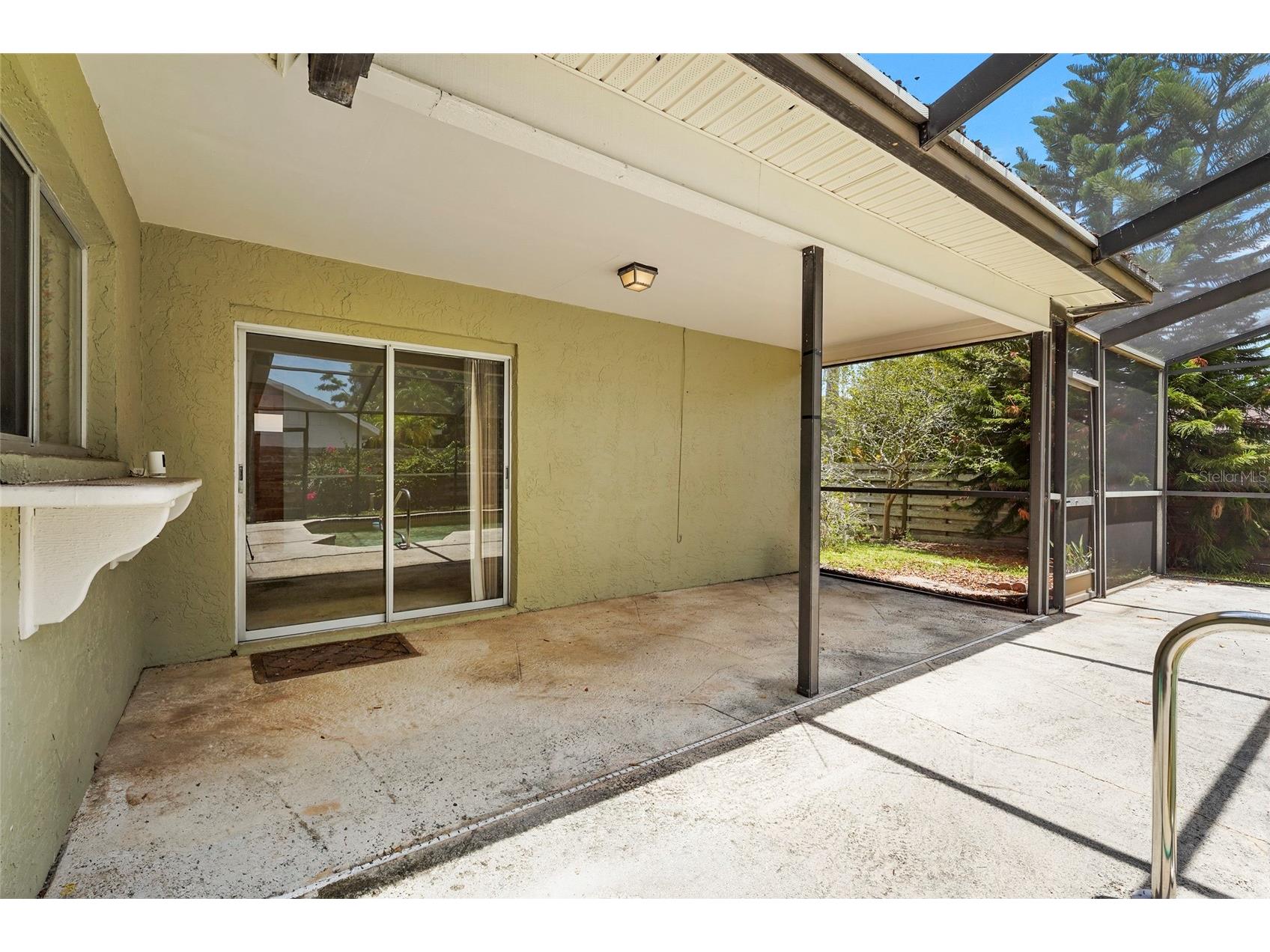 6909 9th Court E Sarasota FL 34243 A4693857 image42