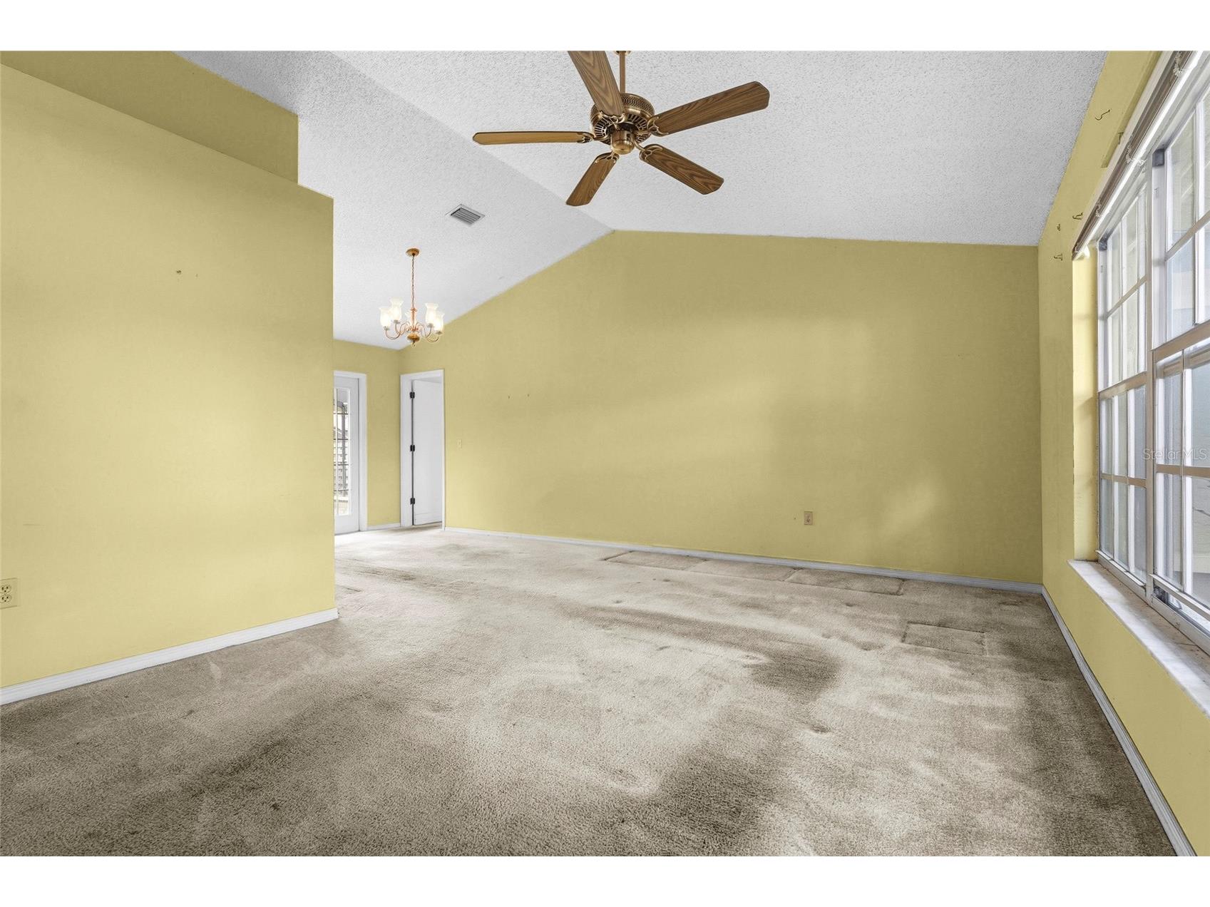 6909 9th Court E Sarasota FL 34243 A4693857 image6