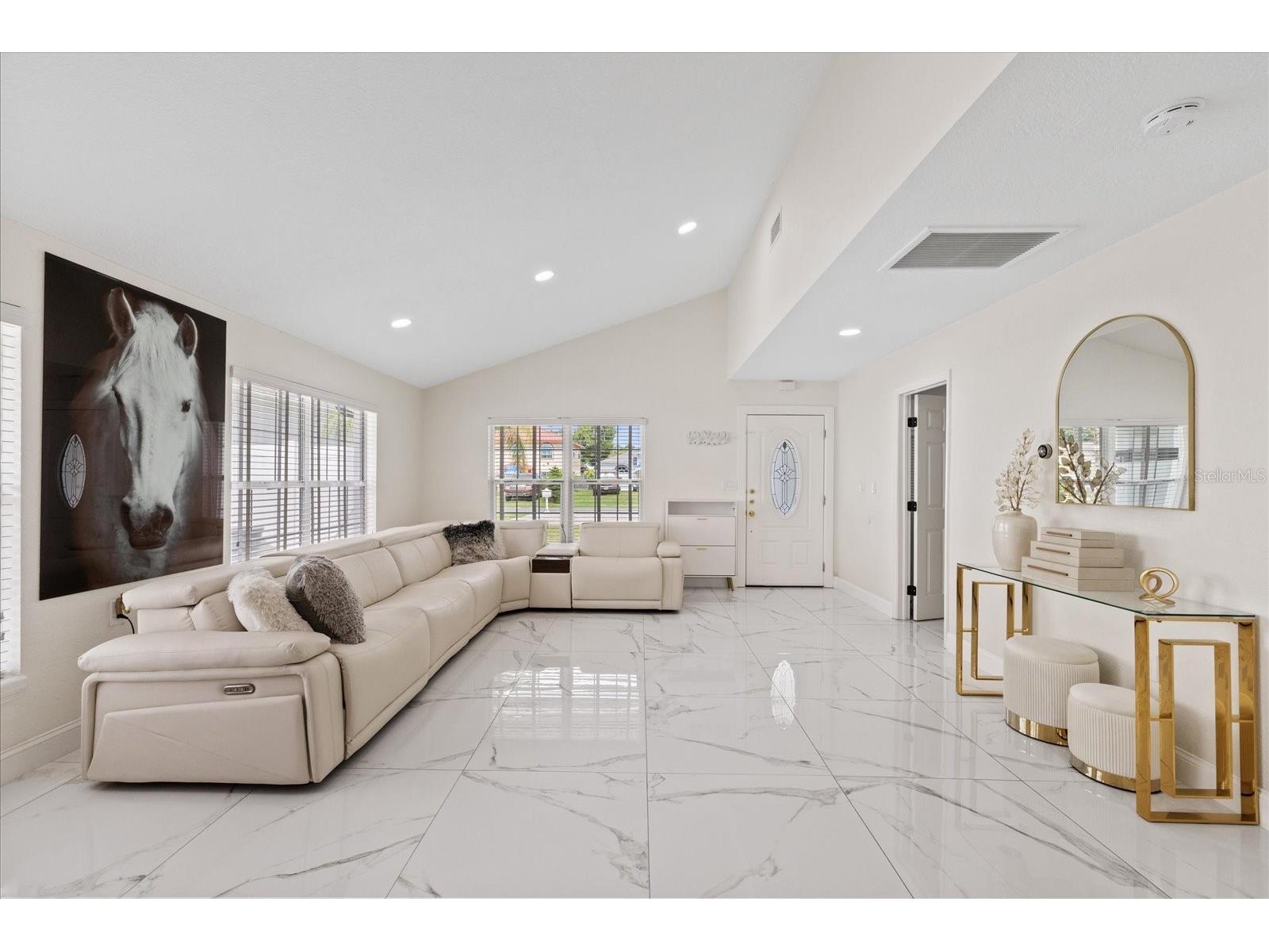 6909 N Lois Avenue Tampa FL 33614 TB8523887 image10
