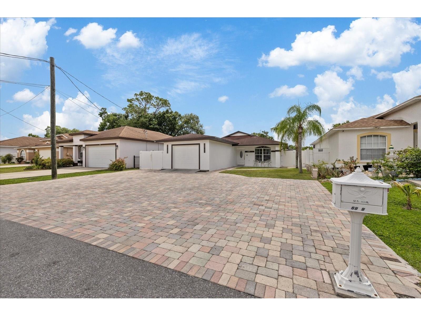 6909 N Lois Avenue Tampa FL 33614 TB8523887 image3