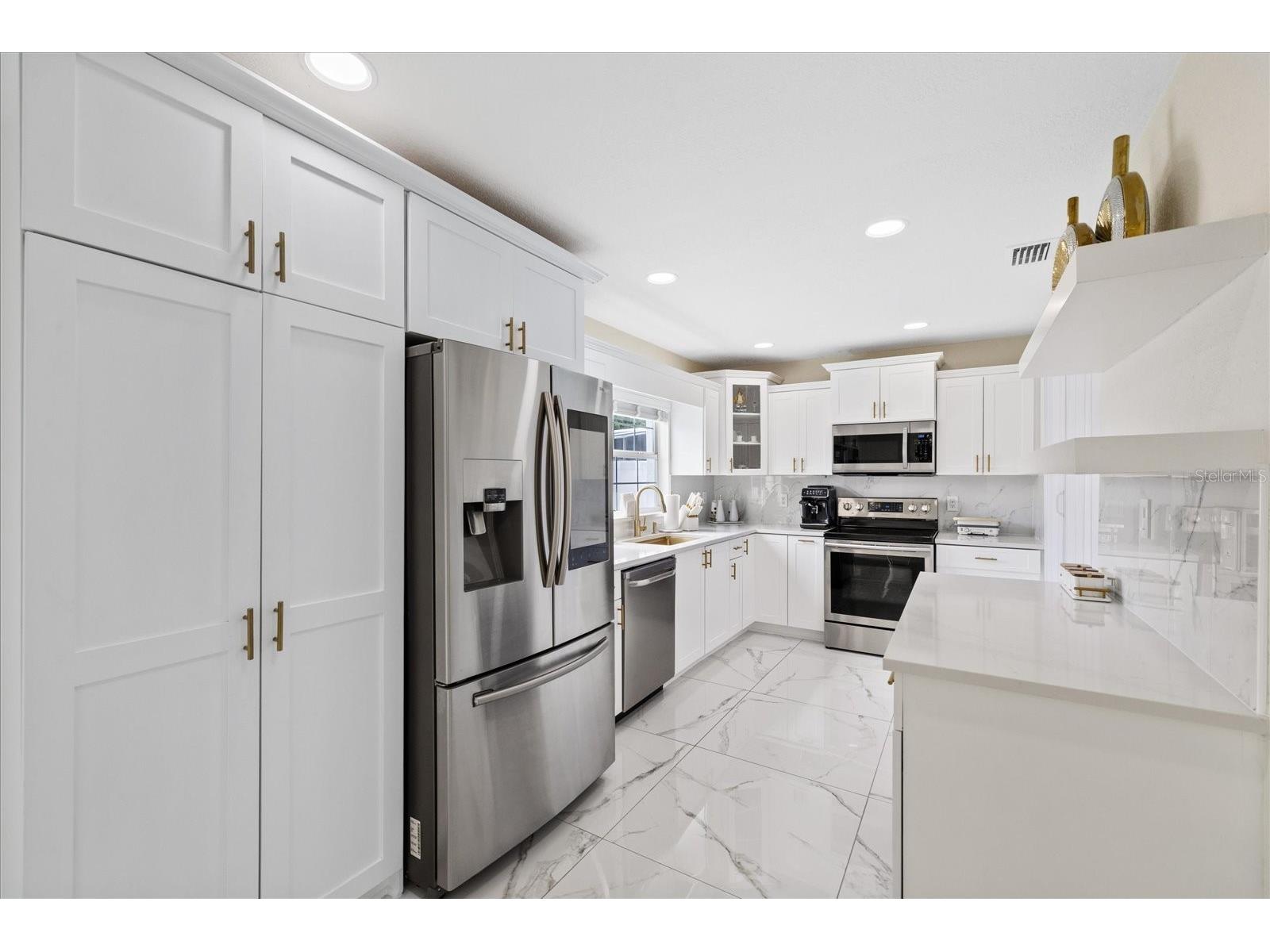 6909 N Lois Avenue Tampa FL 33614 TB8523887 image32