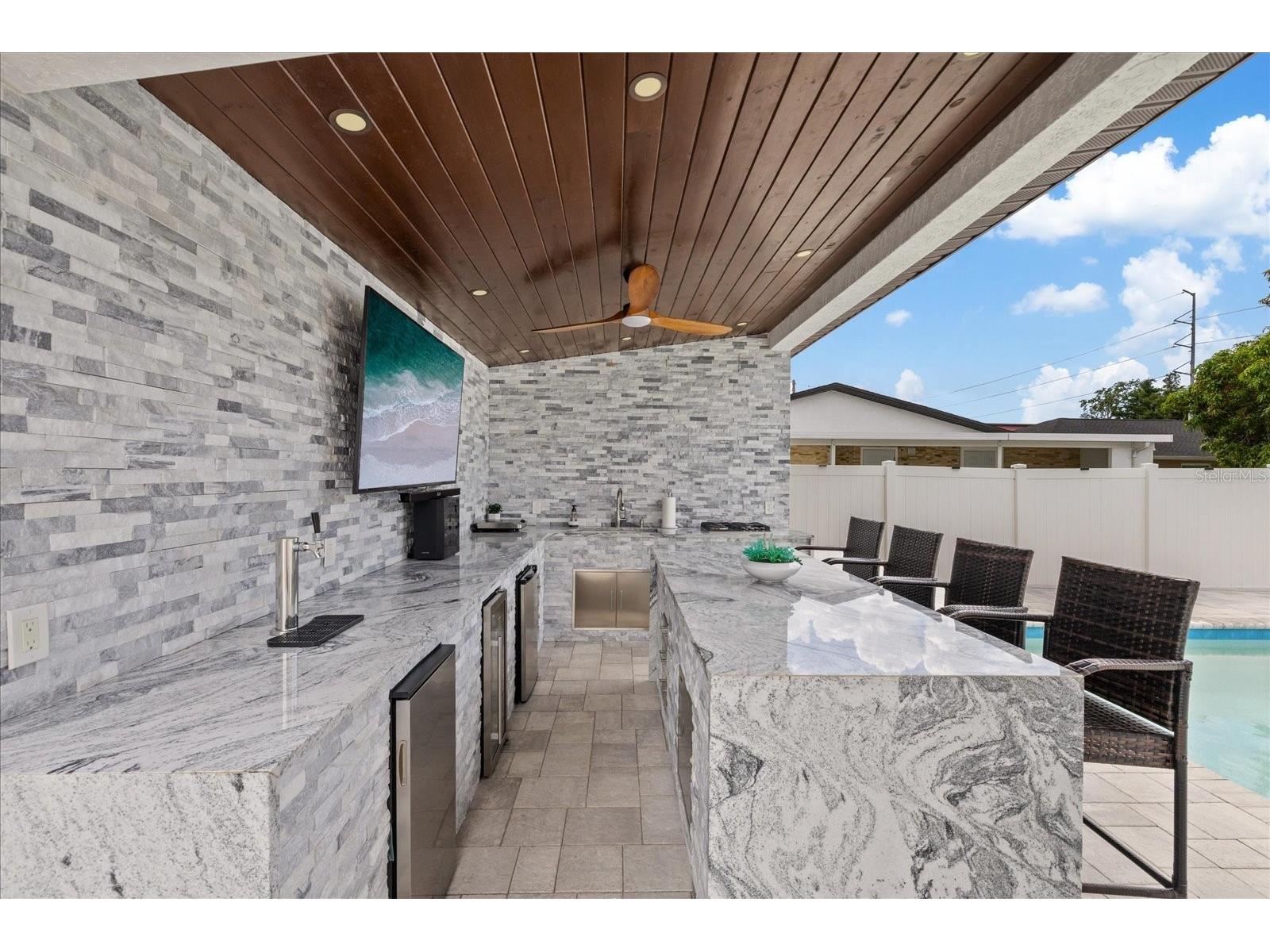 6909 N Lois Avenue Tampa FL 33614 TB8523887 image43