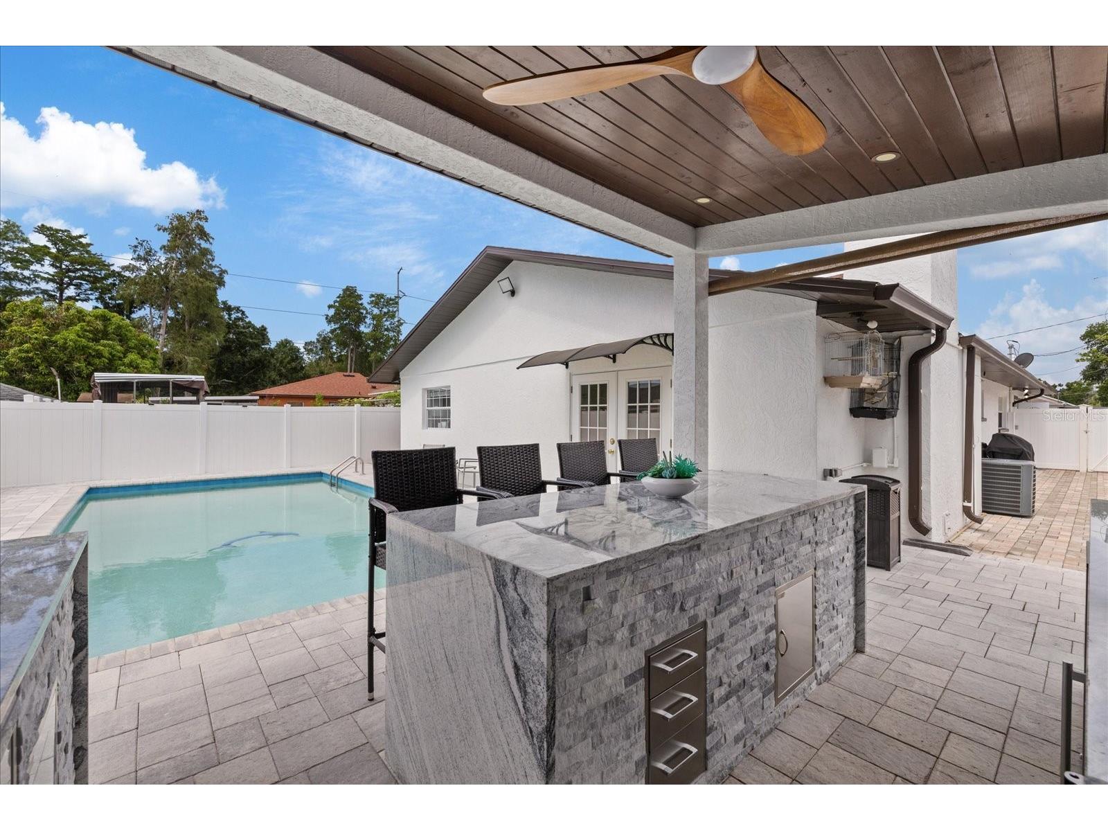 6909 N Lois Avenue Tampa FL 33614 TB8523887 image44