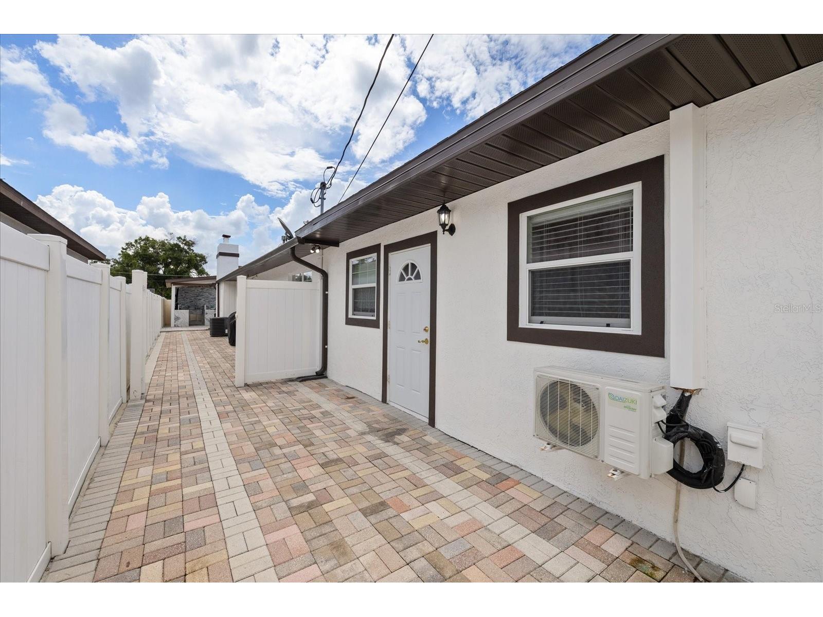 6909 N Lois Avenue Tampa FL 33614 TB8523887 image45