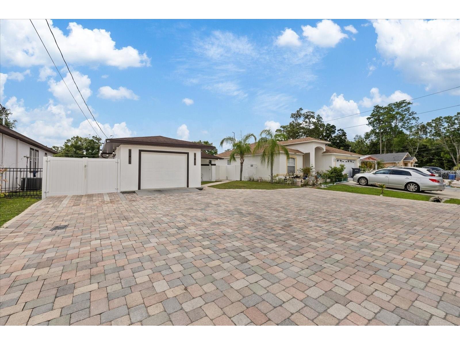 6909 N Lois Avenue Tampa FL 33614 TB8523887 image57