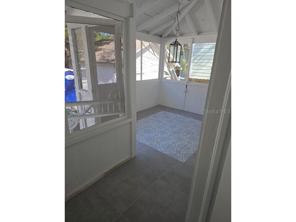 691 10th Avenue S #A Saint Petersburg FL 33701 TB8321974 image1