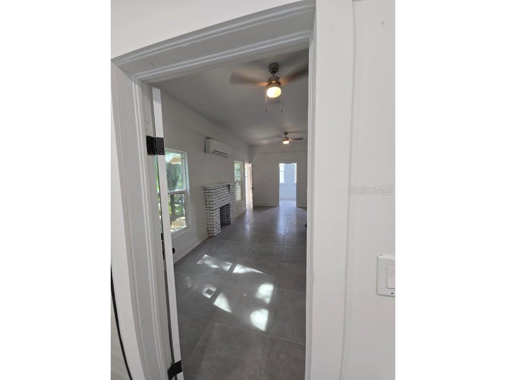 691 10th Avenue S #A Saint Petersburg FL 33701 TB8321974 image16