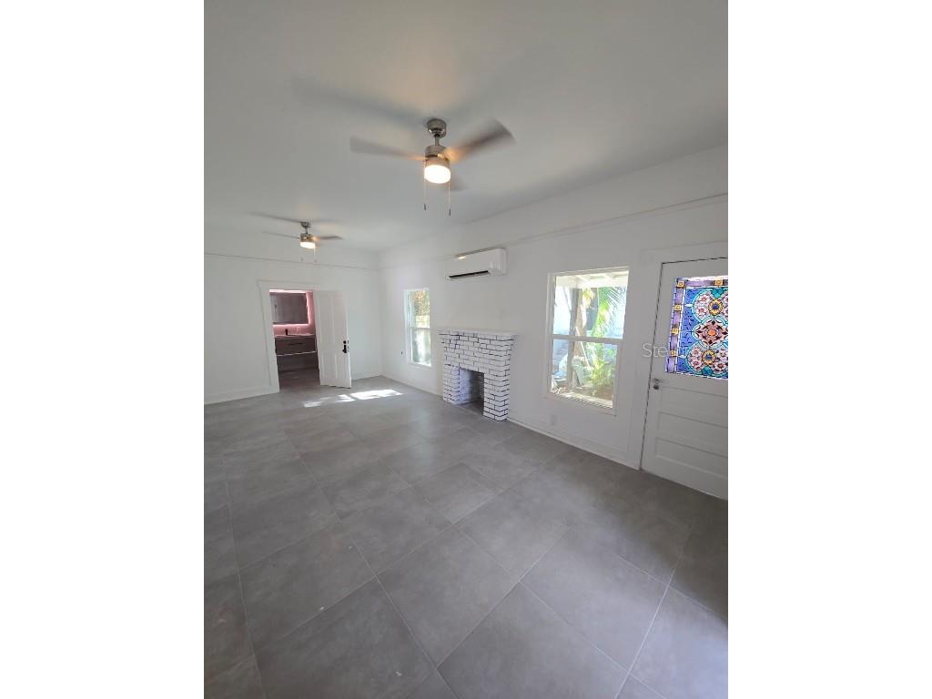 691 10th Avenue S #A Saint Petersburg FL 33701 TB8321974 image17