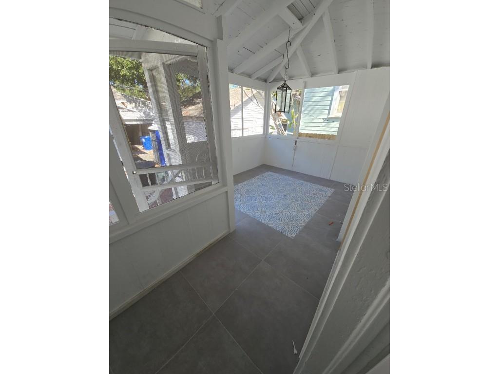 691 10th Avenue S #A Saint Petersburg FL 33701 TB8321974 image18