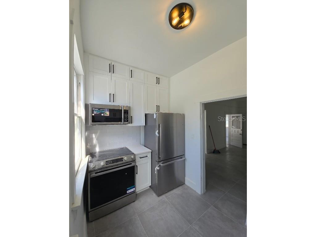 691 10th Avenue S #A Saint Petersburg FL 33701 TB8321974 image7