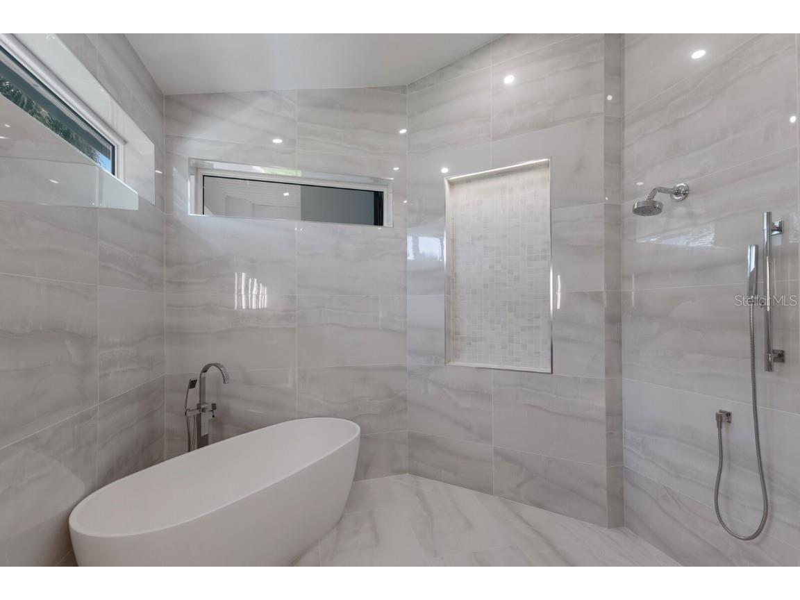 691 Eagle Watch Lane Osprey FL 34229 A4668477 image40