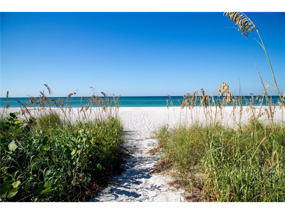 691 Gulf Bay Road Longboat Key FL 34228 - GULF OF MEXICO A4670206 image21