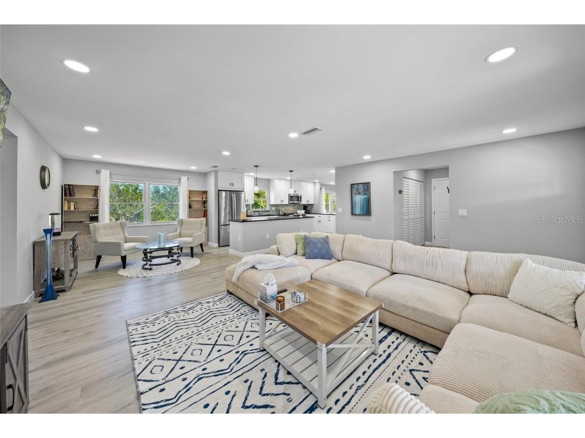 691 Gulf Bay Road Longboat Key FL 34228 - GULF OF MEXICO A4670206 image5