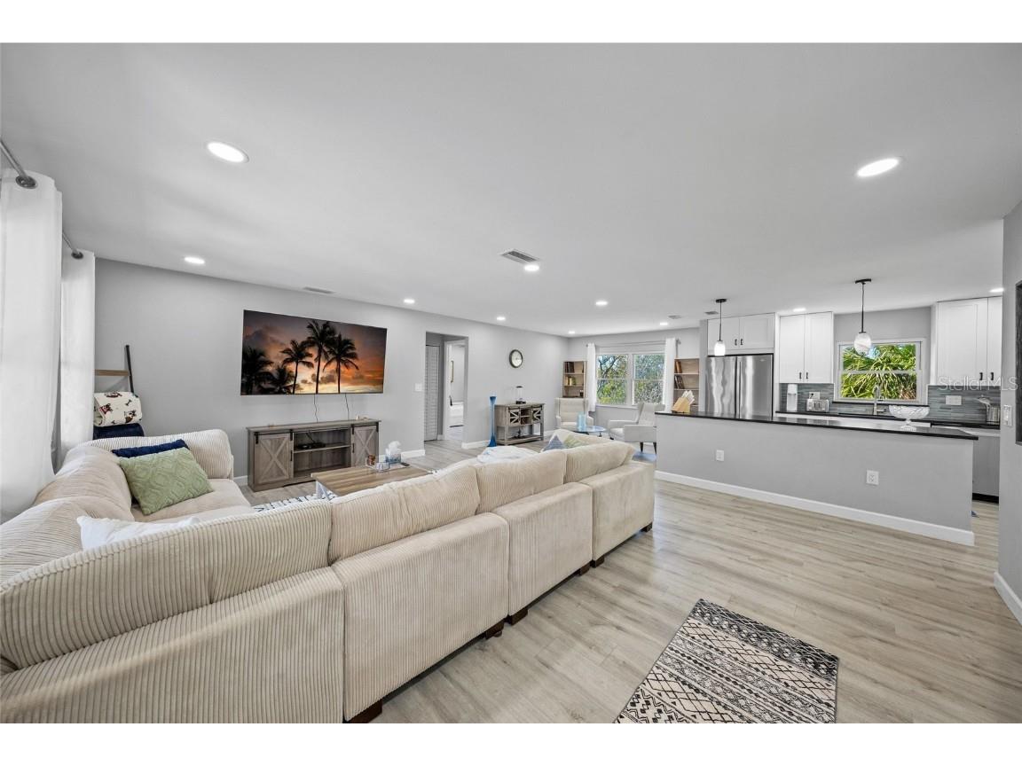 691 Gulf Bay Road Longboat Key FL 34228 - GULF OF MEXICO A4670206 image6