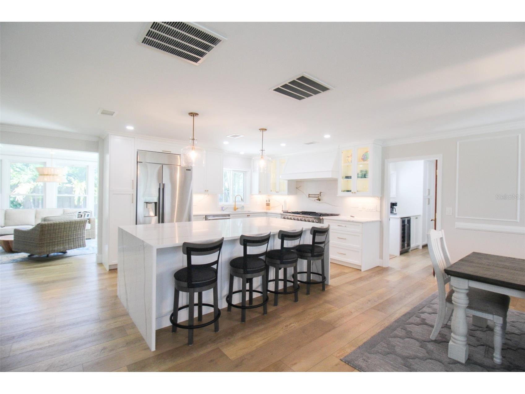 691 Russell Street Longboat Key FL 34228 A4699467 image29