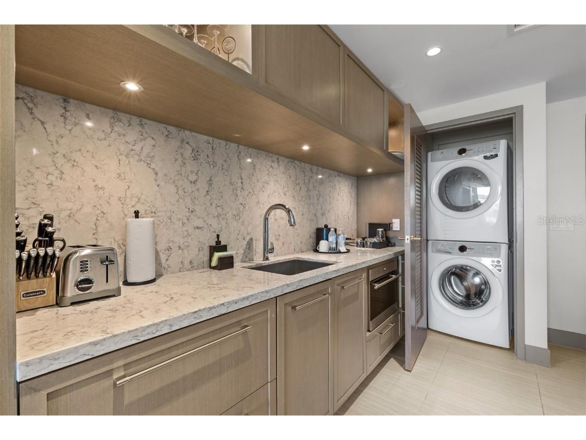 691 S Gulfview Boulevard #1211 Clearwater Beach FL 33767 TB8396107 image13