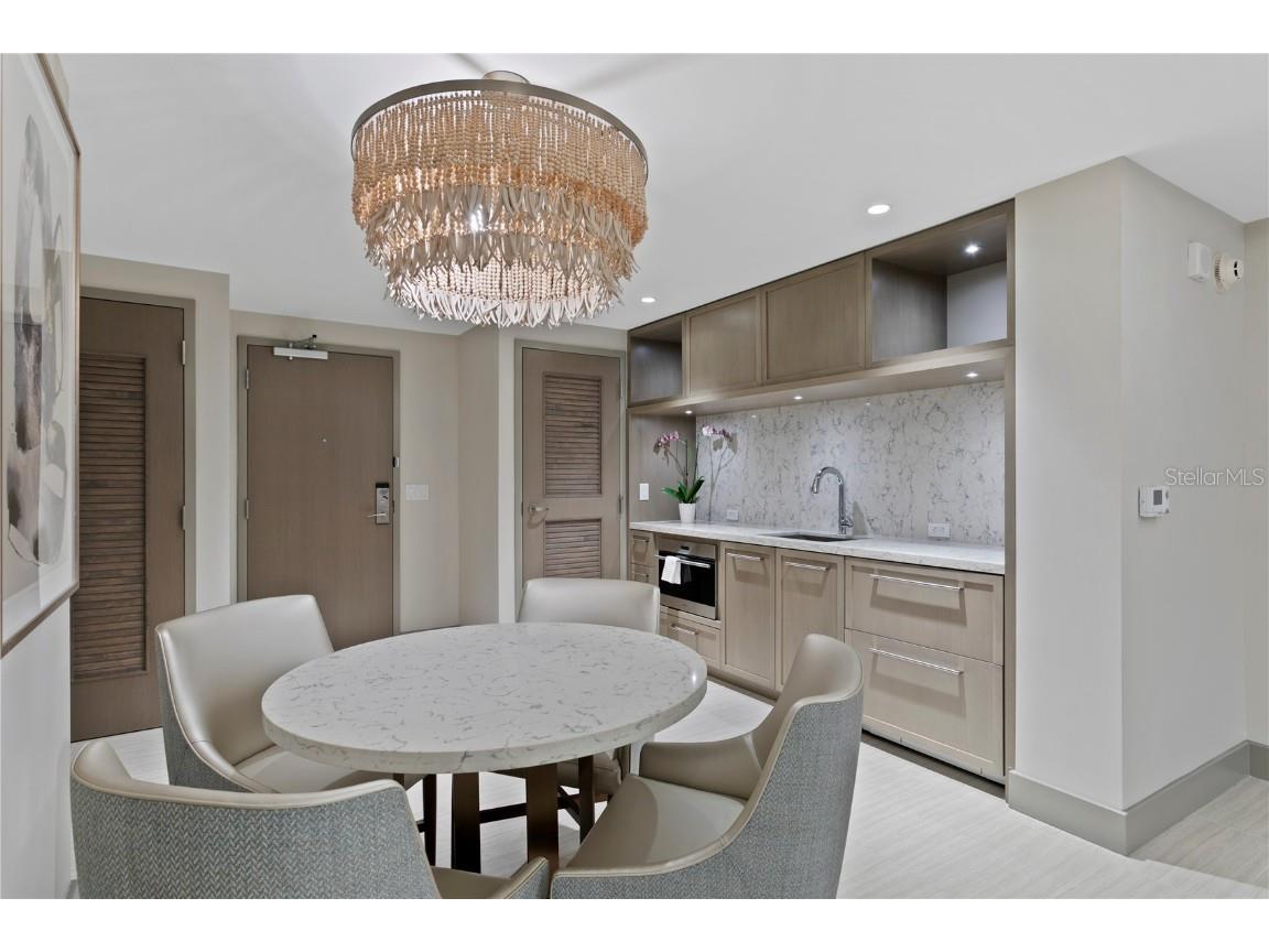 691 S Gulfview Boulevard #1408 Clearwater Beach FL 33767 U8166076 image3