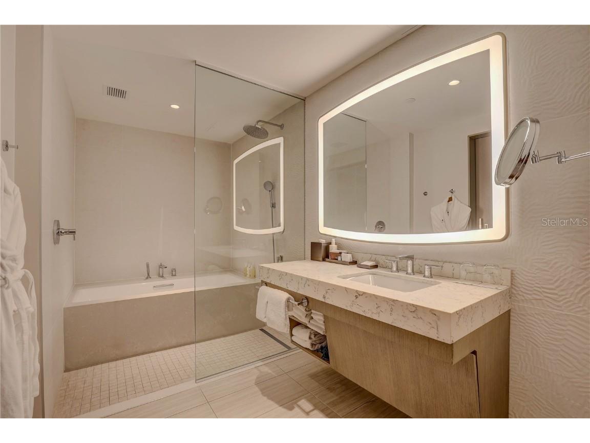 691 S Gulfview Boulevard #1608 Clearwater Beach FL 33767 TB8418833 image11