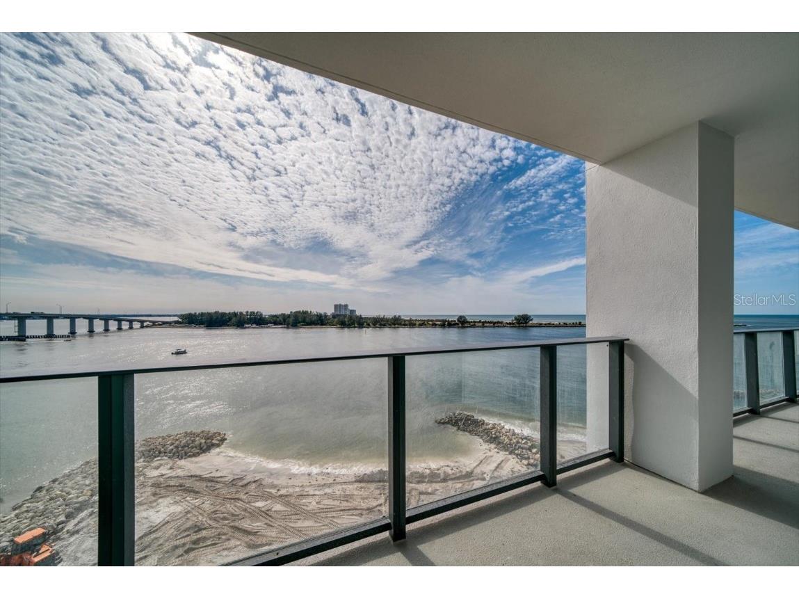 691 S Gulfview Boulevard #812 Clearwater Beach FL 33767 U8183832 image1