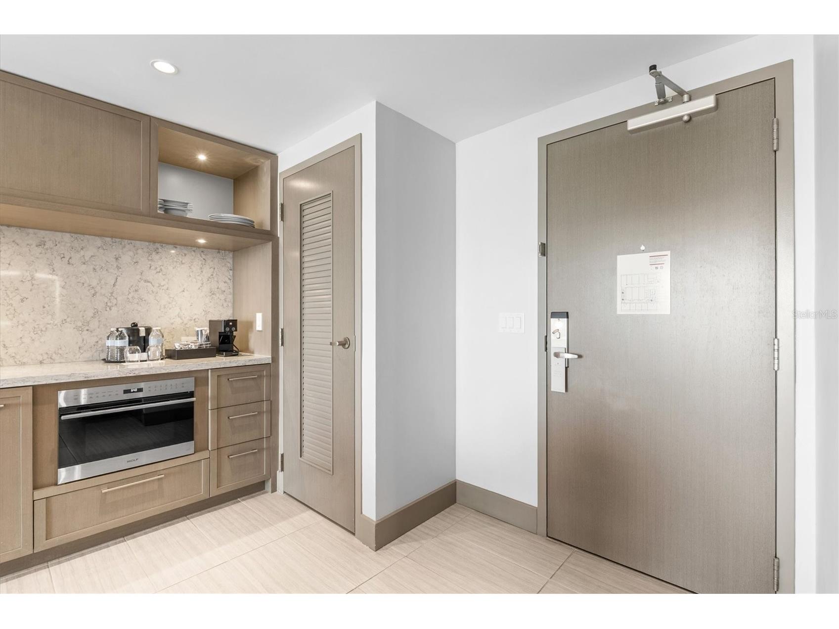 691 S Gulfview Boulevard #815 Clearwater Beach FL 33767 TB8518619 image8