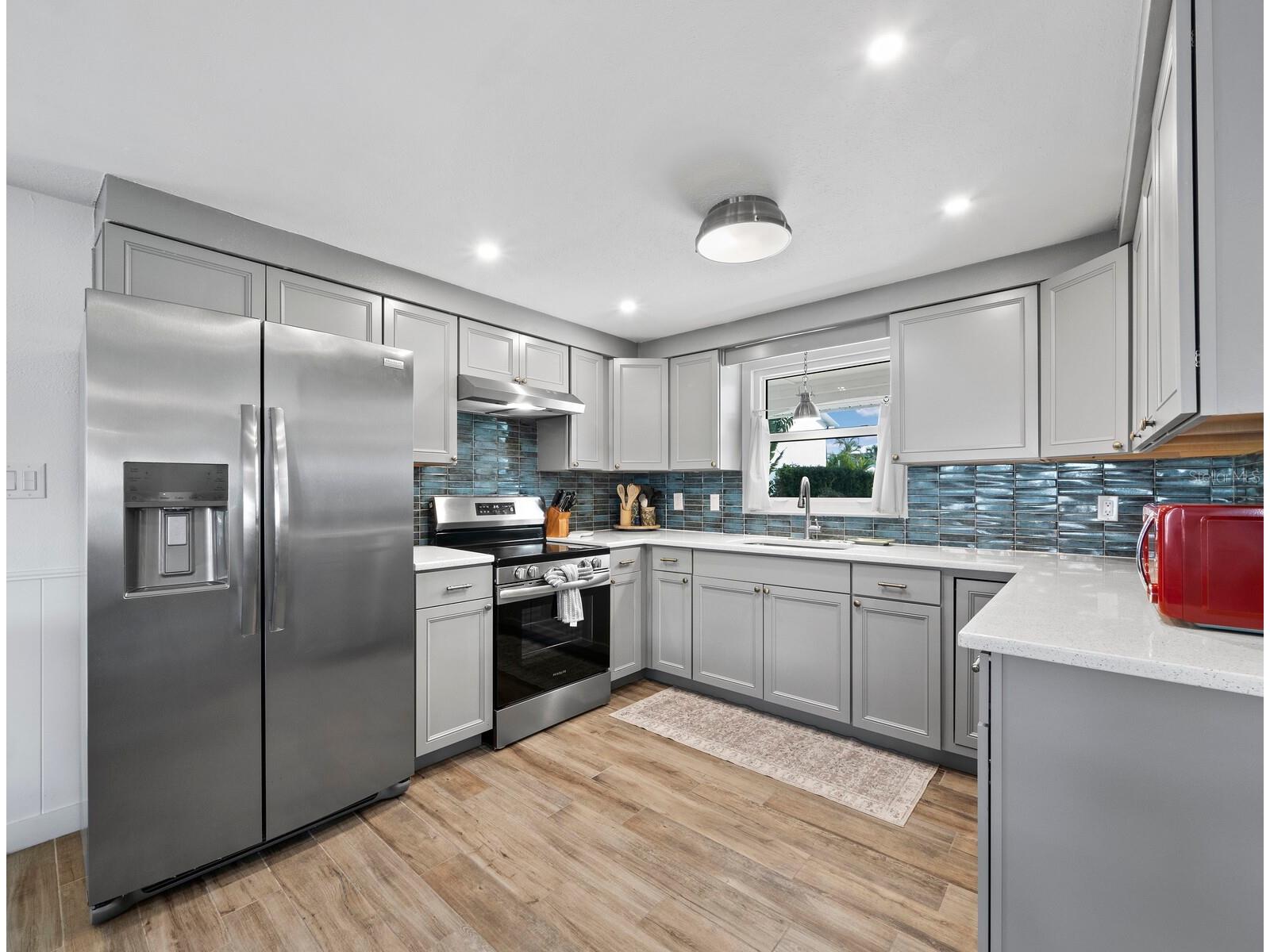 691 Tarawitt Drive Longboat Key FL 34228 - CANAL TO INTRACOASTAL WATERWAY A4678131 image12