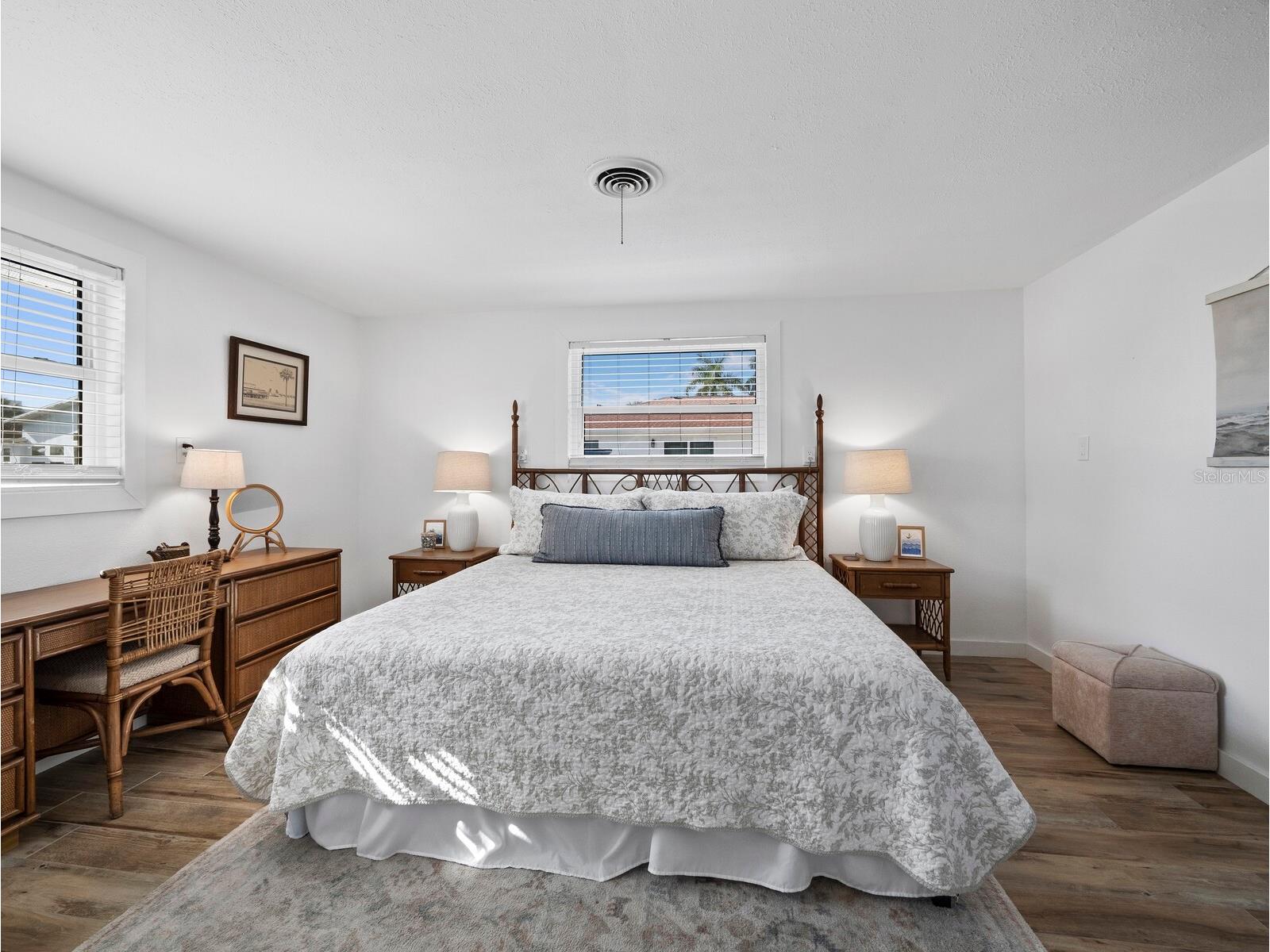 691 Tarawitt Drive Longboat Key FL 34228 - CANAL TO INTRACOASTAL WATERWAY A4678131 image19