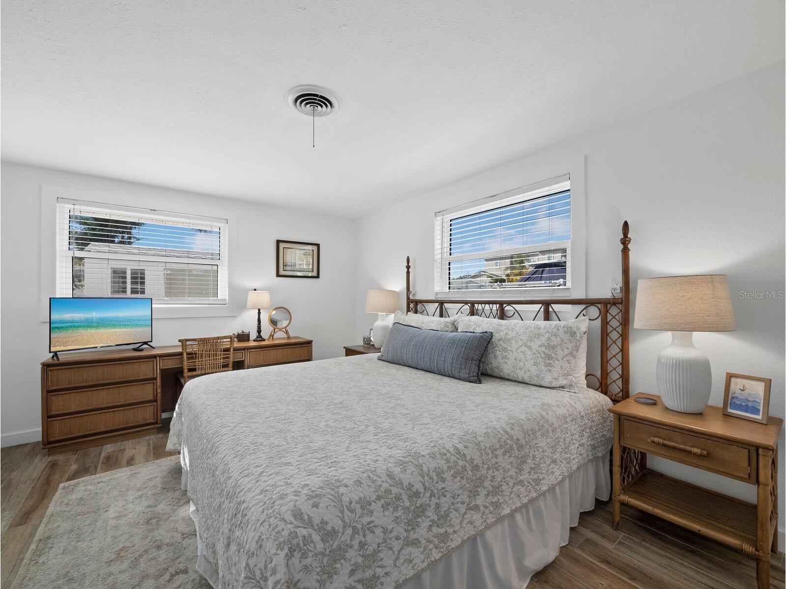 691 Tarawitt Drive Longboat Key FL 34228 - CANAL TO INTRACOASTAL WATERWAY A4678131 image20