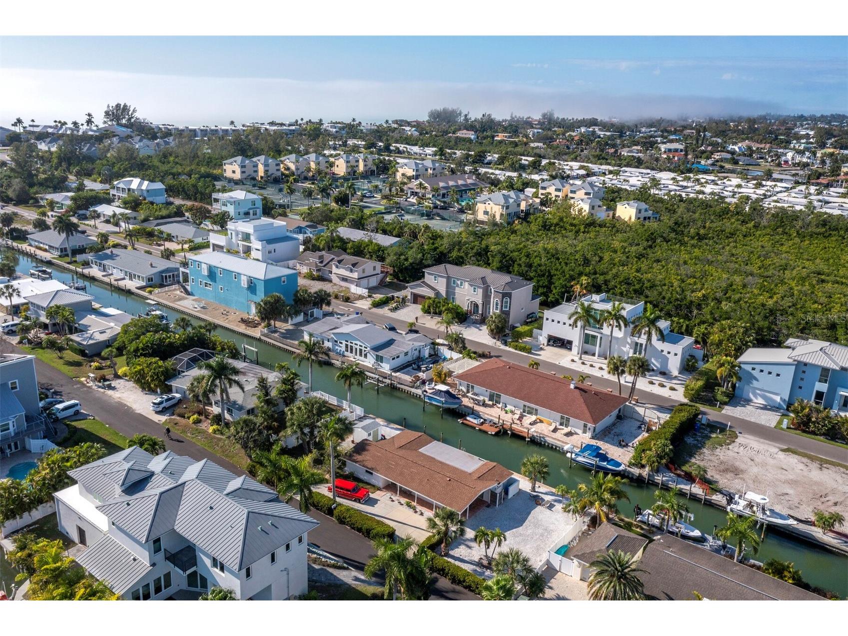 691 Tarawitt Drive Longboat Key FL 34228 - CANAL TO INTRACOASTAL WATERWAY A4678131 image34