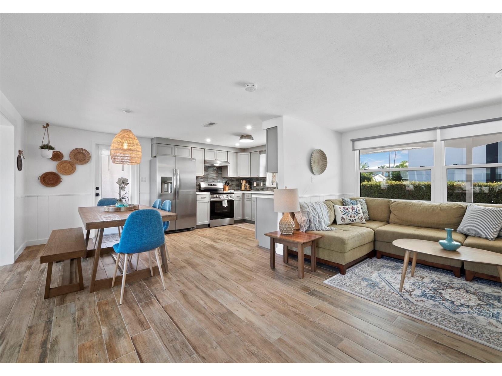 691 Tarawitt Drive Longboat Key FL 34228 - CANAL TO INTRACOASTAL WATERWAY A4678131 image9