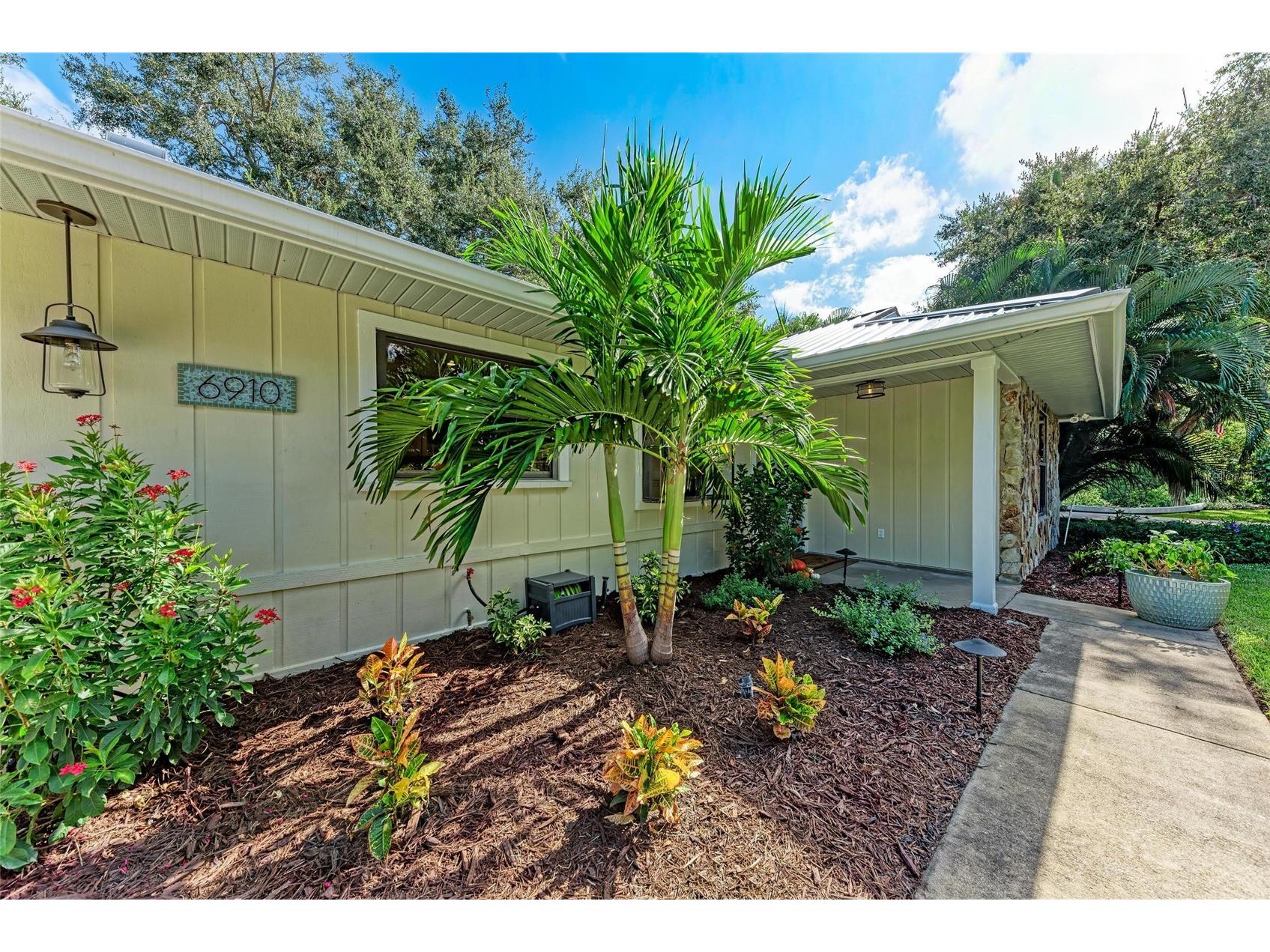 6910 Arbor Oaks Court Bradenton FL 34209 A4667485 image3